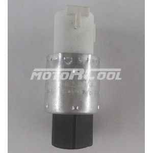 Датчик давления RC-U0462A для Ford/Mondeo, M12-P 1.5 Female On: 3.1 kg/cm2 Off: 1.7 kg/cm2 (Diff), R134a.