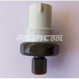 Датчик давления RC-U0473B для Ford Mondeo, M10-P1.25 Female HP: 19.2 kg/cm2 On, 32 kg/cm2 Off  MP: 21.1 kg/cm2 On, 18.1 kg/cm2 Off.