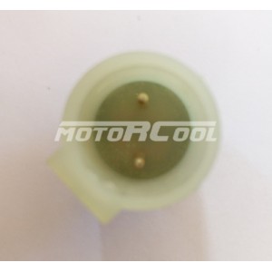 Датчик давления RC-U0477 для Ford 05', M12-P1.5 Female, Off: 1.6 kg/cm2, On: 2.8 kg/cm2, R-134a. 