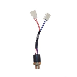 Датчик давления RC-U0403, высокое выкл.-24 кг, вкл.-32 кг, среднее вкл.-17 кг, выкл. -14 кг, низкое -2кг (внутренняя резьба 7/16-20UNF).
