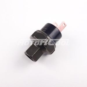 RC-U04007, датчик давления, LP: 2,0 kg/cm2 (OFF) HP: 28 kg/cm2 (OFF), резьба 7/16- 20 UNF