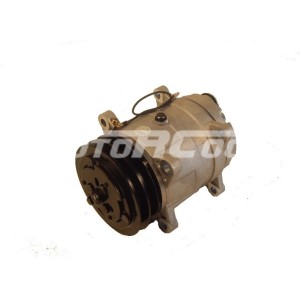 Компрессор RC-U08591 кондиционера CUMMINS (Ø шкива 132 мм, 2A, 12В, R 134a) Компрессор RC-U08591 кондиционера CUMMINS (Ø шкива 132 мм, 2A, 12В, R 134a)